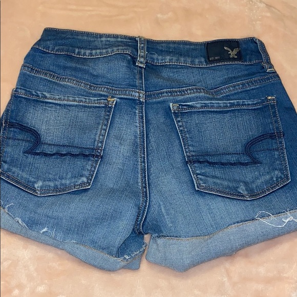 Shorts - Picture 2 of 3